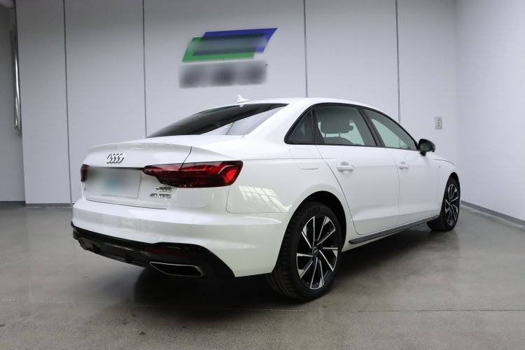 Used Audi A4L 2023 40 TFSI Luxury Dynamic Model
