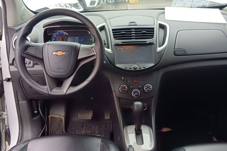 Used Chevrolet Trax 2016 1.4T Automatic Two-Wheel Drive Comfort Version with Sunroof
