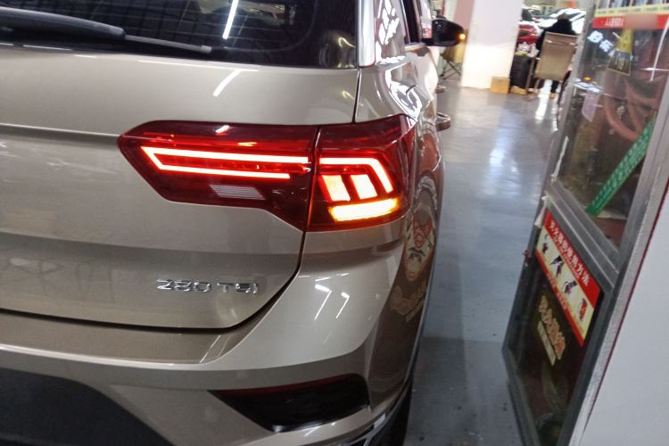 Used Volkswagen T-ROC 2020 280TSI DSG Two-Wheel Drive Comfort Version
