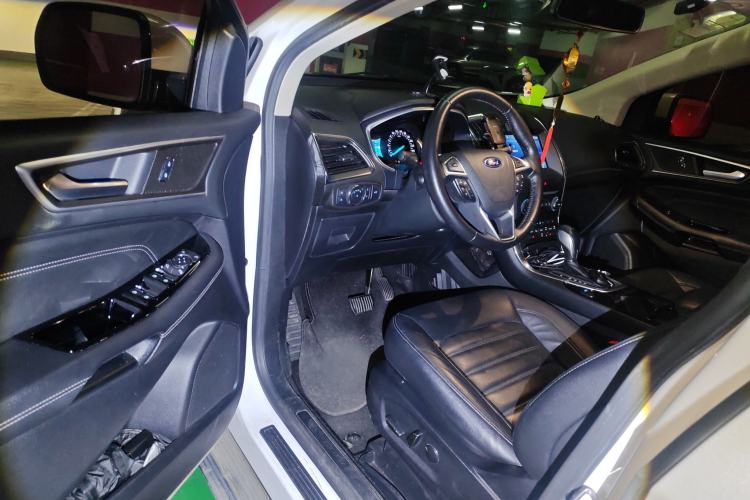 Used Ford Edge 2018 EcoBoost 245 Two-Wheel-Drive Titanium 7-Seater China V Standard
