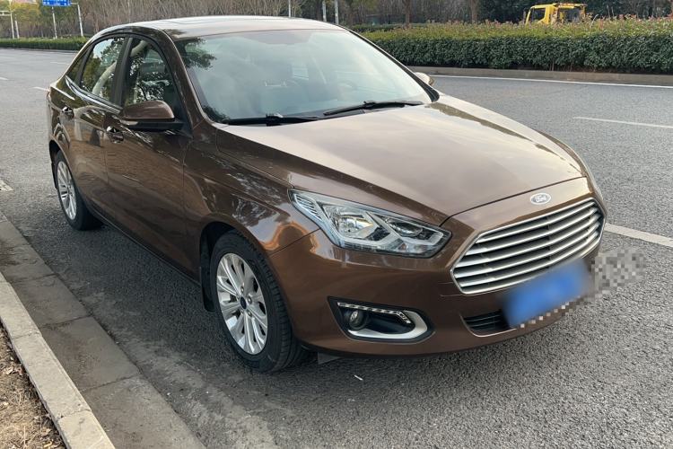 Used Ford Escort 2015 1.5L Automatic Fashion Model
