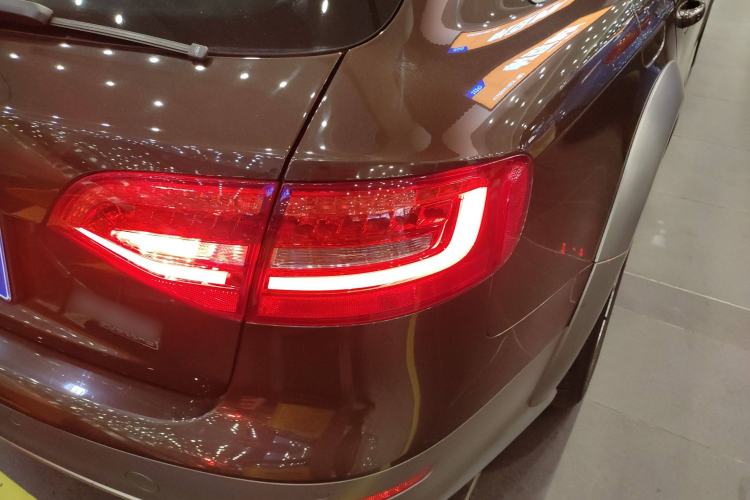 Used Audi A4 2014 40 TFSI allroad quattro plus version
