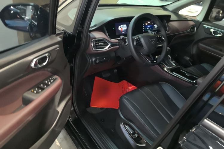 Used GAC Trumpchi M6 2023 PRO 270T DCT Luxury Edition
