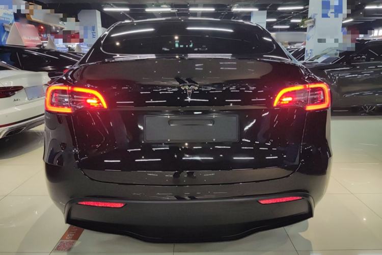 Used Tesla Model Y 2021 Long-Range All-Wheel-Drive Version 3D7