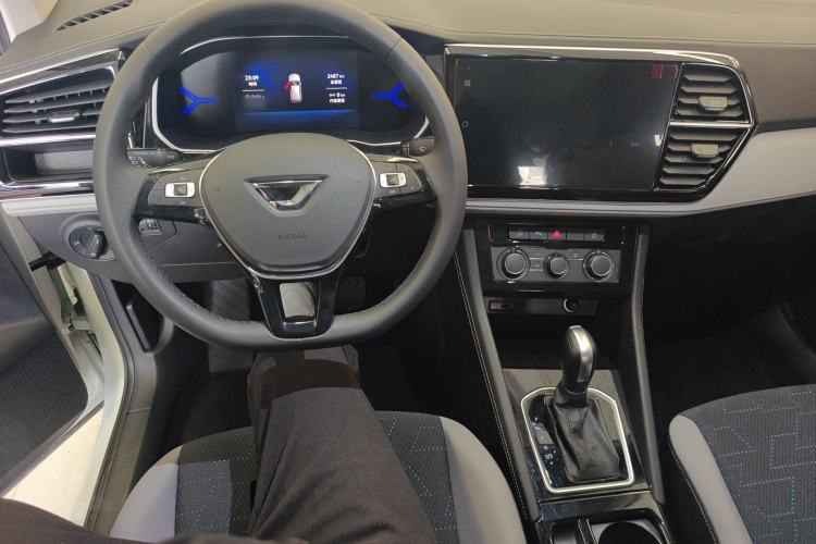 Used Jetta VS7 2024 280TSI Automatic Pioneer Edition
