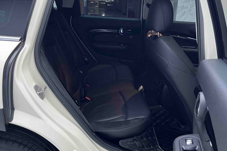 Used  Clubman 2021 1.5T COOPER Connoisseur
