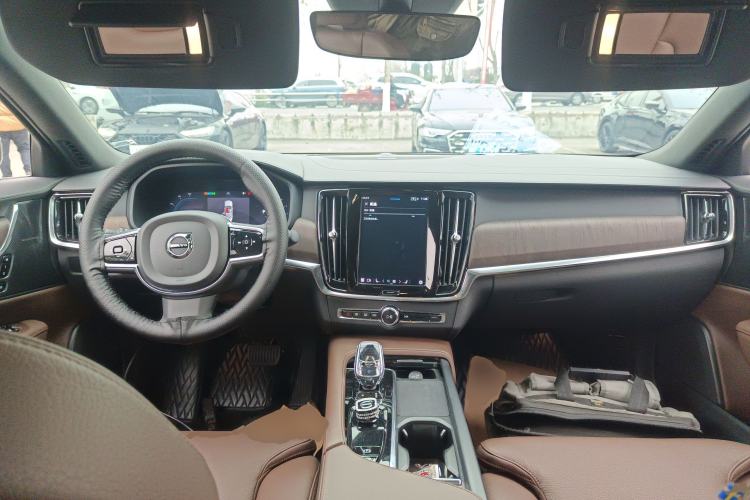 Used Volvo S90 2024 B5 Zhiyuan Luxury Edition
