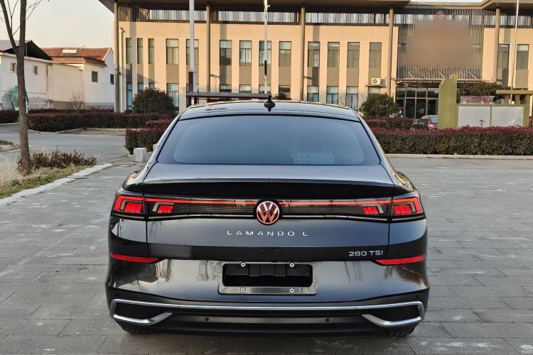 Used Volkswagen Lamando 2023 Lavida L 280TSI DSG Cool & Spicy Edition
