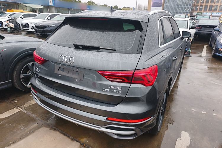 Used Audi Q3 2022 35 TFSI Fashion Dynamic Model
