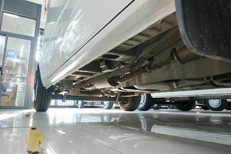 Used Ford Transit 2019 2.0T Diesel Multi-Purpose Commercial Vehicle Mid-Drive Mid-Roof 6-Seater China VI Standard
