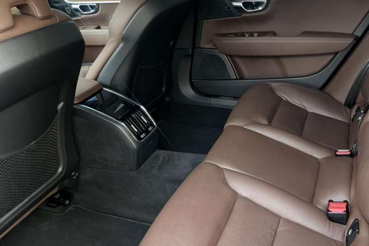 Used Volvo S90 2019 T5 Zhiyuan Edition
