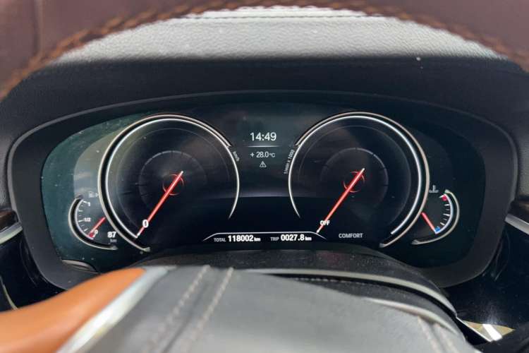 Used BMW 5 Series 2018 525Li Luxury Package
