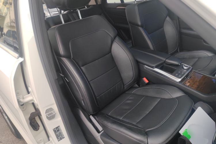 Used Mercedes-Benz M-Class 2014 ML 400 4MATIC Dynamic Model