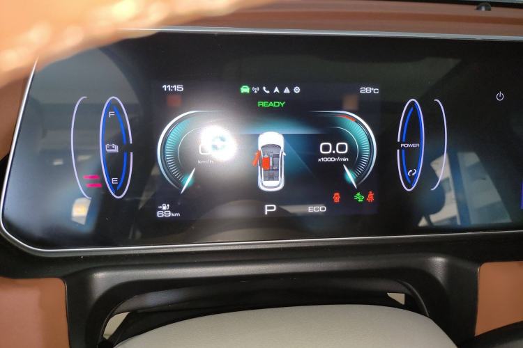 Used ORA Good Cat 2023 401 km Standard Range Prestige Version Lithium Iron Phosphate
