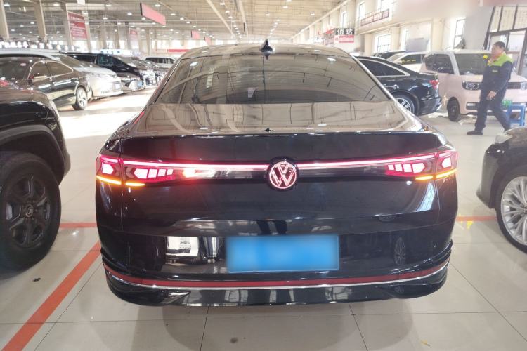 Used Volkswagen Magotan 2024 380TSI DSG Prestige Edition DaMai Package

