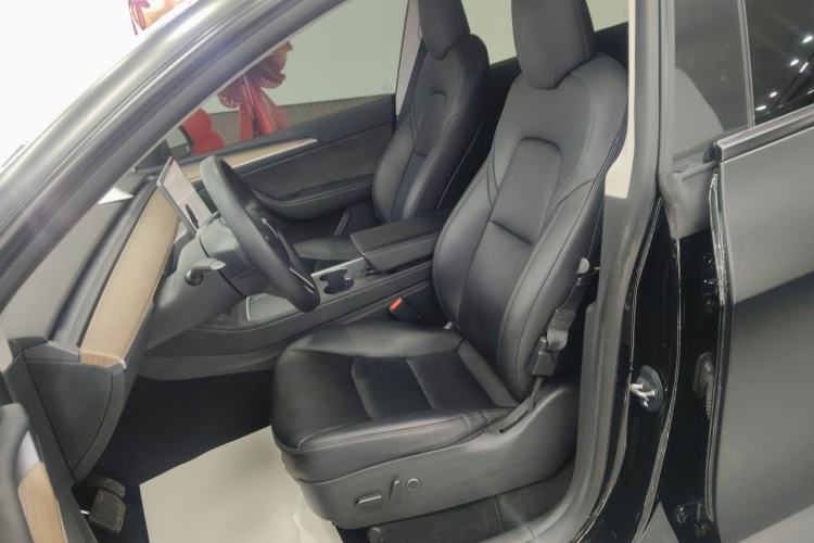 Used Tesla Model Y 2021 Standard Range Rear-Wheel Drive Version