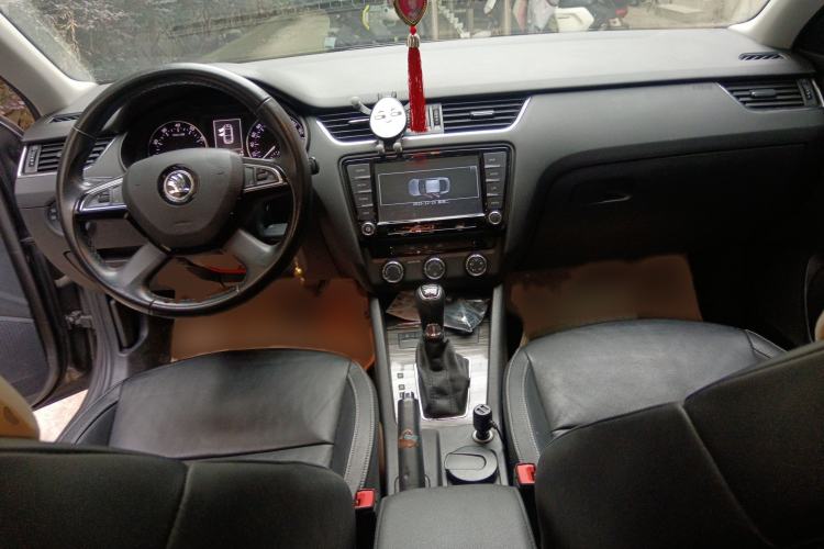 Used Skoda Octavia 2016 1.6L Automatic Smart Drive Edition
