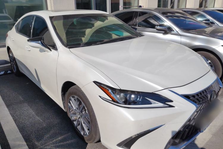 Used Lexus ES 2023 200 Excellence Edition