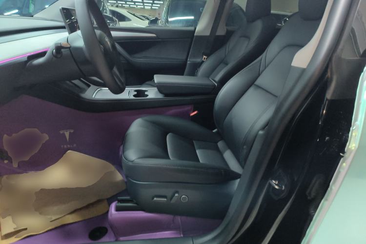 Used Tesla Model Y 2023 Long-Range All-Wheel-Drive Version
