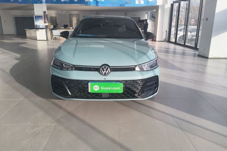 Used Volkswagen Passat 2025 Pro 380TSI Starry Dragon Luxury Edition
