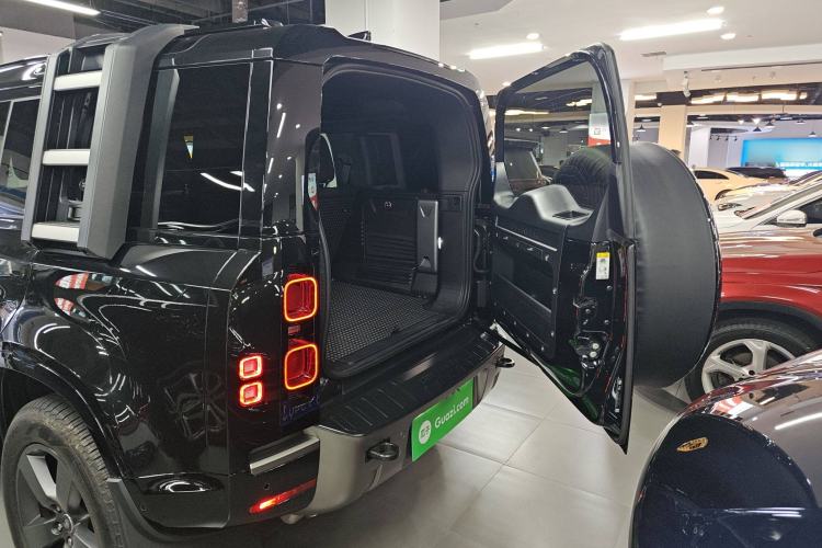 Used Land Rover Defender 2024 110 3.0T P400 X-DYNAMIC HSE
