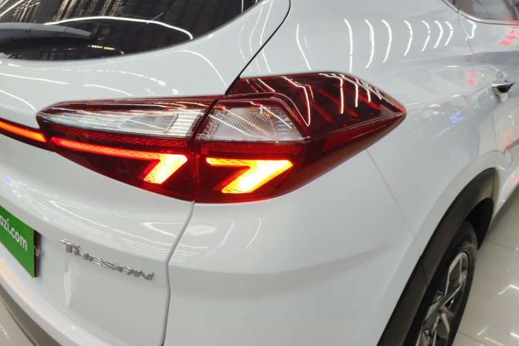 Used Hyundai Tucson 2020 280TGDi Two-Wheel-Drive GLS Fashion Edition China VI Standard
