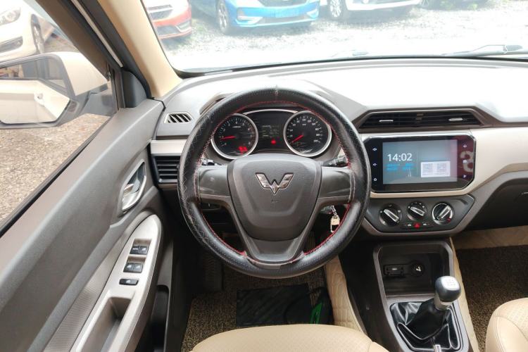 Used Wuling Hongguang 2018 1.5L S Comfort Model L2B