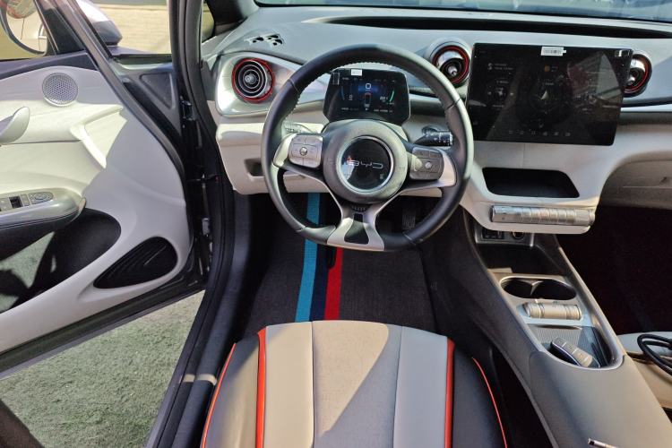 Used BYD Dolphin 2021 405 km Fashion Edition
