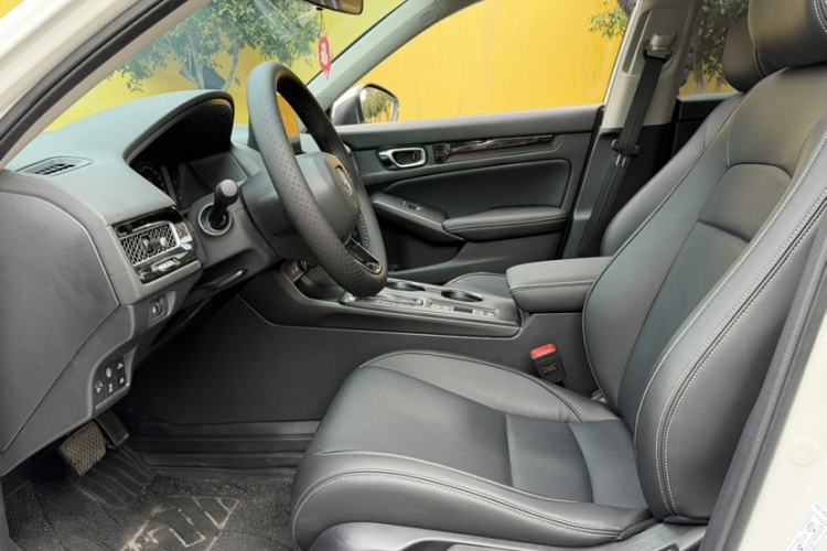 Used Honda Civic 2022 240TURBO CVT Dynamic Edition
