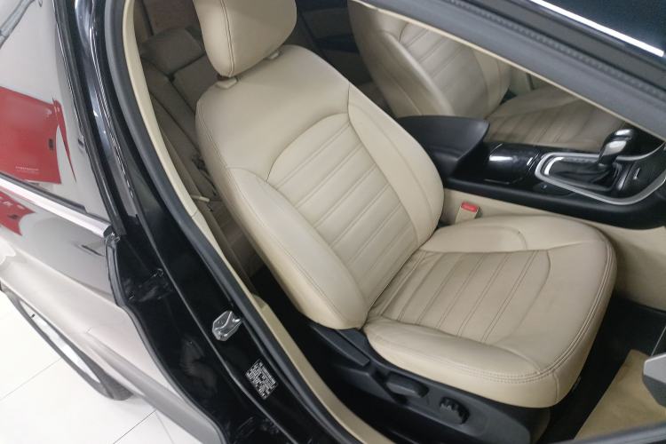 Used Ford Edge 2016 EcoBoost 245 Two-Wheel-Drive Titanium 5-Seater