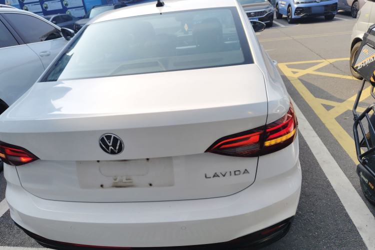 Used Volkswagen Lavida 2023 1.5L Automatic De Yi Edition
