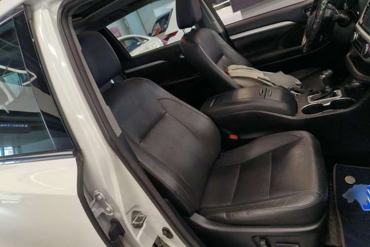 Used Toyota Highlander 2015 2.0T Four-Wheel Drive Luxury Edition 7-Seater
