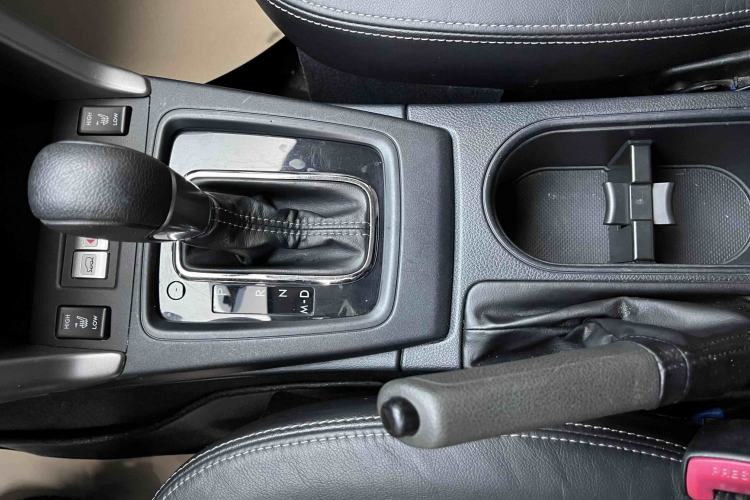 Used Subaru Forester 2015 2.0i Special Edition Commemorative Model
