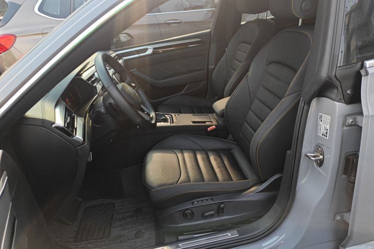 Used Volkswagen FAW-Volkswagen CC 2023 380TSI Striking Edition