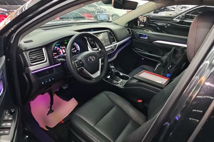 Used Toyota Highlander 2018 2.0T Four-Wheel Drive Prestige Version 7 Seats China VI Standard
