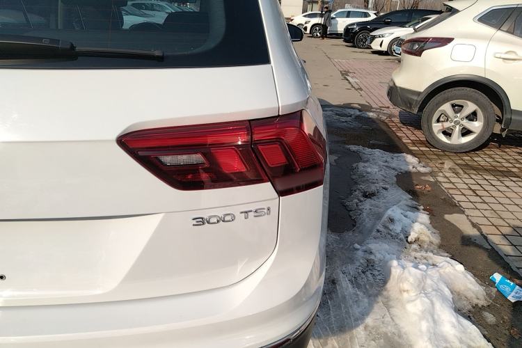 Used Volkswagen Tiguan L 2024 300TSI Automatic Two-Wheel Drive Smart Edition
