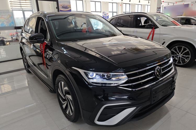 Used Volkswagen Tiguan L 2024 330TSI Automatic Two-Wheel Drive Smart Edition
