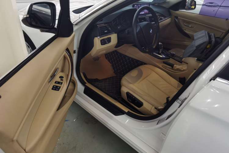 Used BMW 3 Series 2013 320Li Fashion Model
