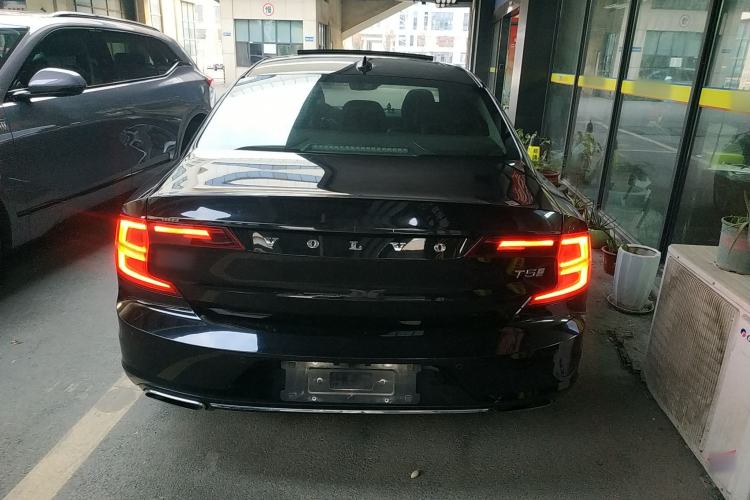 Used Volvo S90 2020 T5 Zhiyi Luxury Edition
