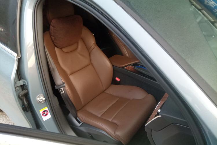 Used Volvo S60 2023 B4 Zhiyuan Luxury Edition
