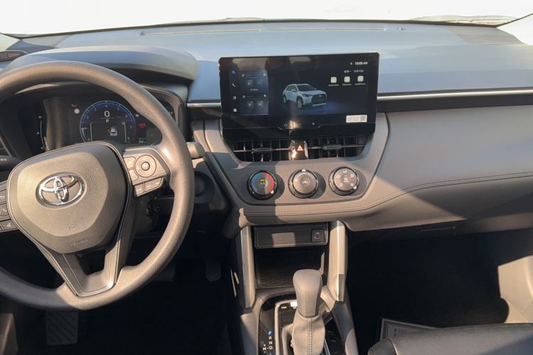 Used Toyota Corolla Cross 2024 2.0L Pioneer Edition
