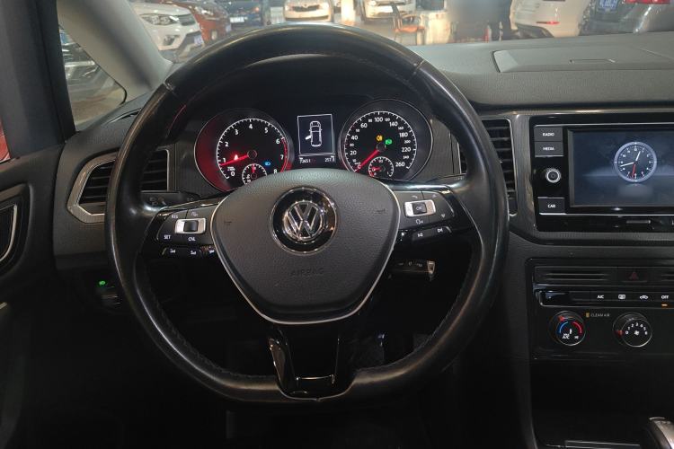 Used Volkswagen Golf Sportsvan 2018 230TSI Automatic Trend Edition
