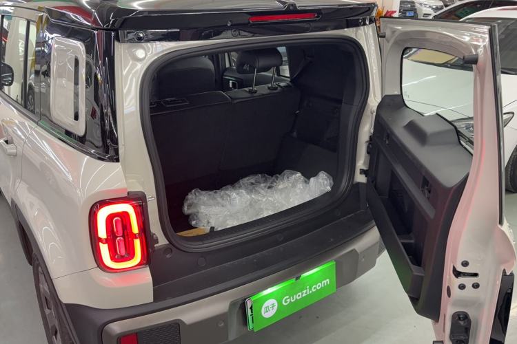 Used Baojun Spark EUV 
