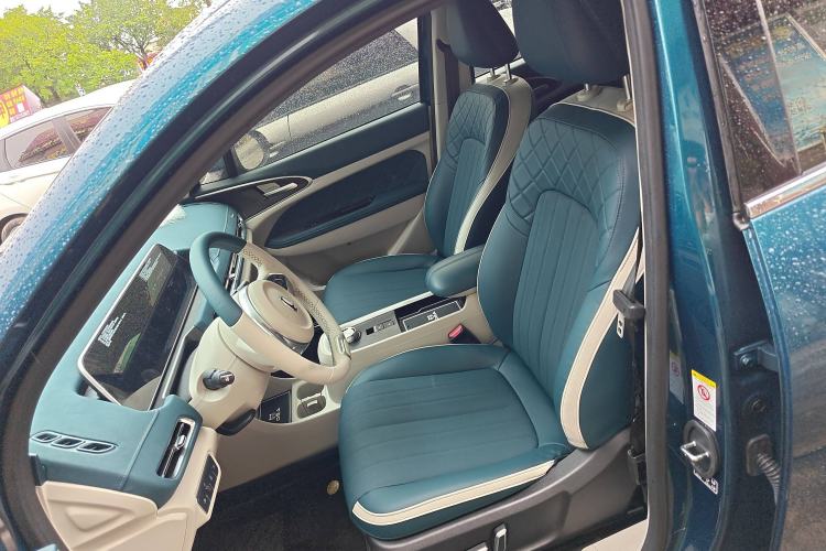 Used ORA Good Cat 2022 400km Standard Range Luxury Version Lithium Iron Phosphate
