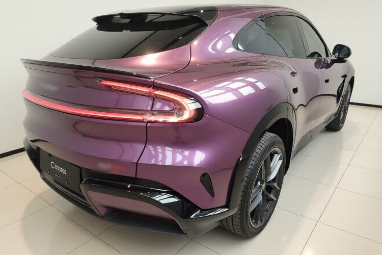 Used Xiaomi Auto YU7 2025 Ultra-Long Range High-Performance All-Wheel-Drive Max Edition