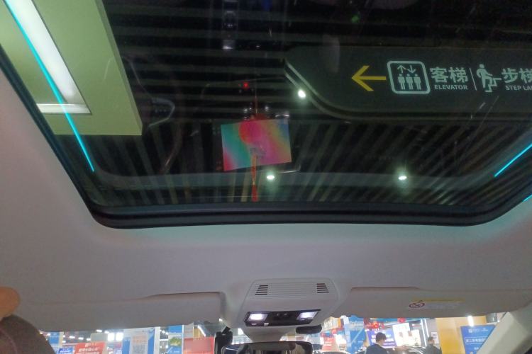 Used Volkswagen Viloran 2023 380TSI Luxury Edition
