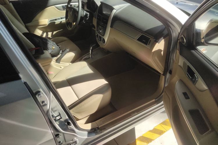 Used Buick Excelle 2013 1.5L Automatic Classic Model
