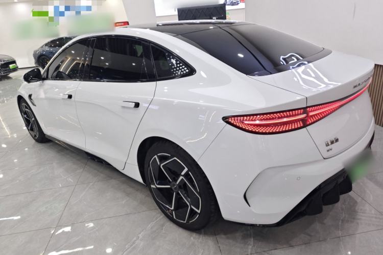 Used BYD Seal 2022 700 km Long-Range Rear-Wheel-Drive Version
