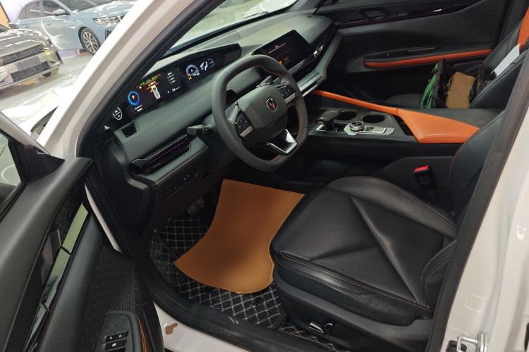 Used Changan UNI-V 2022 1.5T Prestige Version