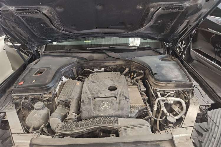 Used Mercedes-Benz GLC 2018 Refreshed GLC 300 4MATIC Dynamic Edition